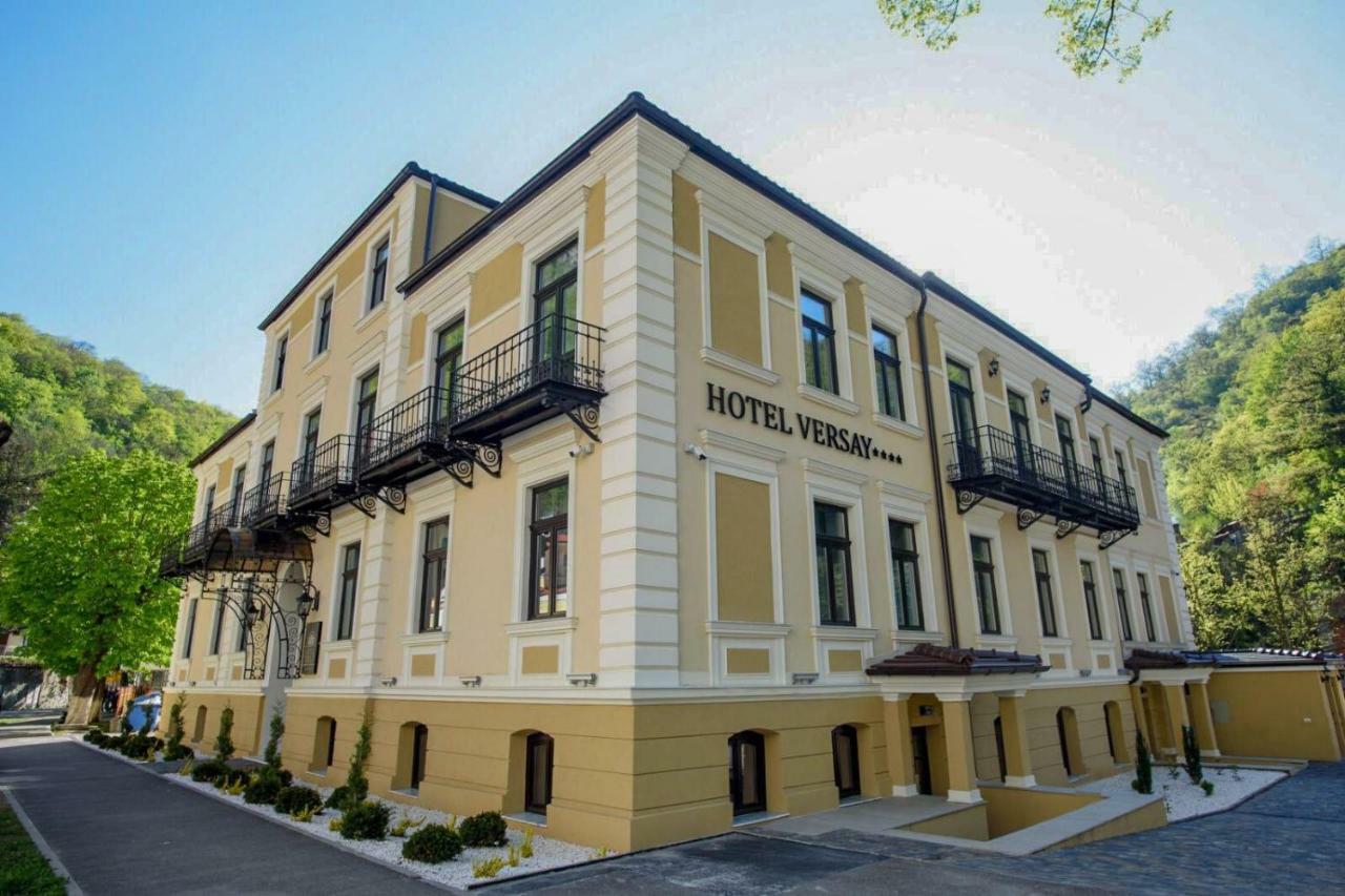 Hotel Versay Băile Herculane Esterno foto