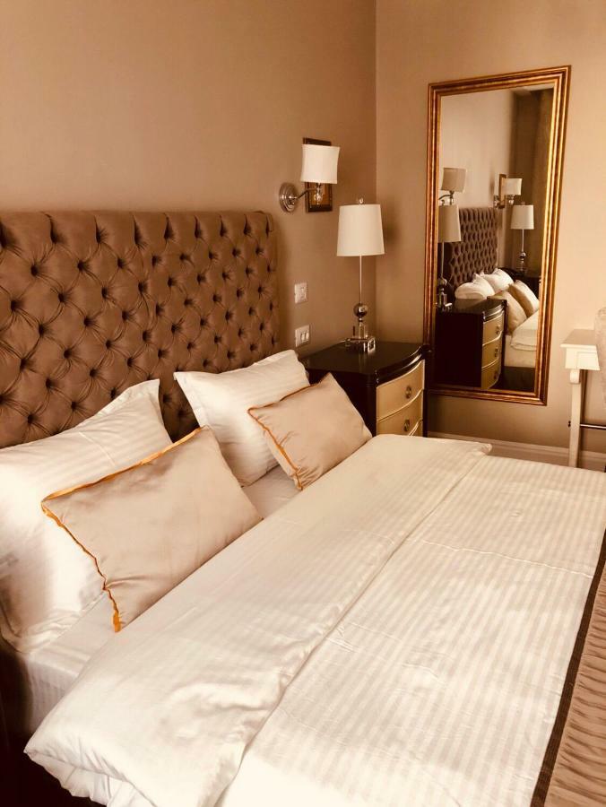 Hotel Versay Băile Herculane Esterno foto
