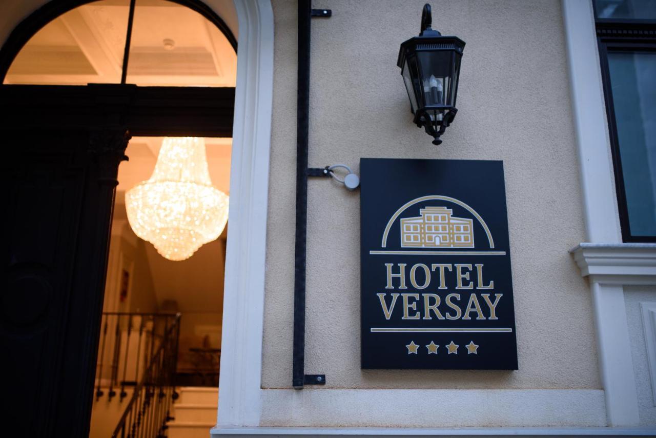 Hotel Versay Băile Herculane Esterno foto